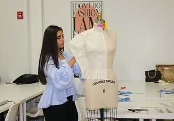 Why Customized Fashion is the New Trend